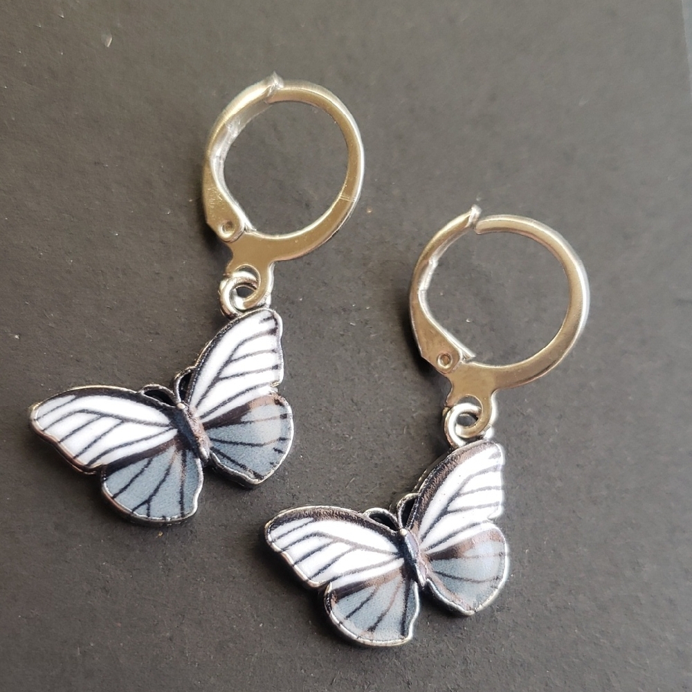 Gray Butterfly Earrings 🦋